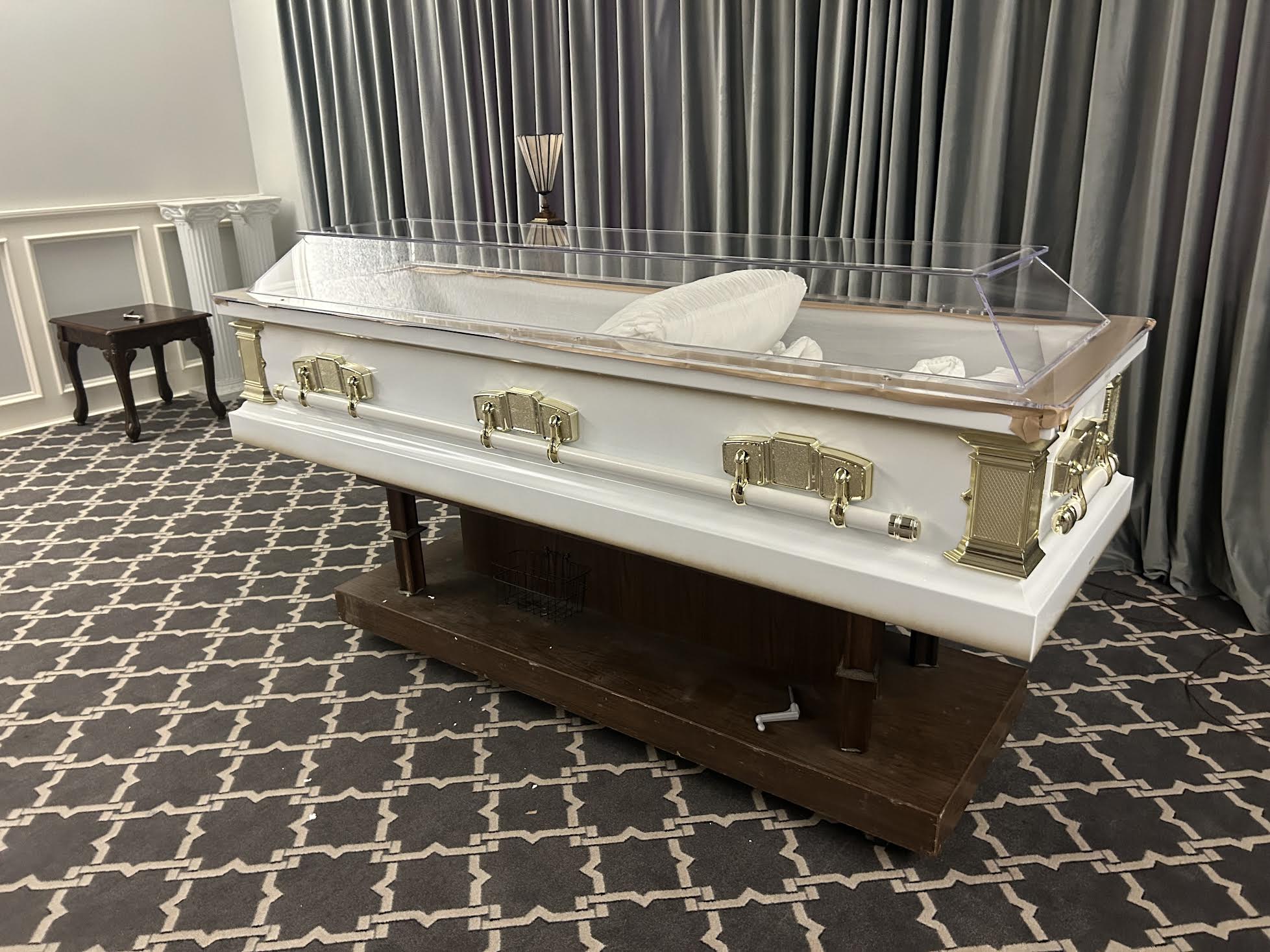 Are Clear Caskets A Safe Option For Burial?