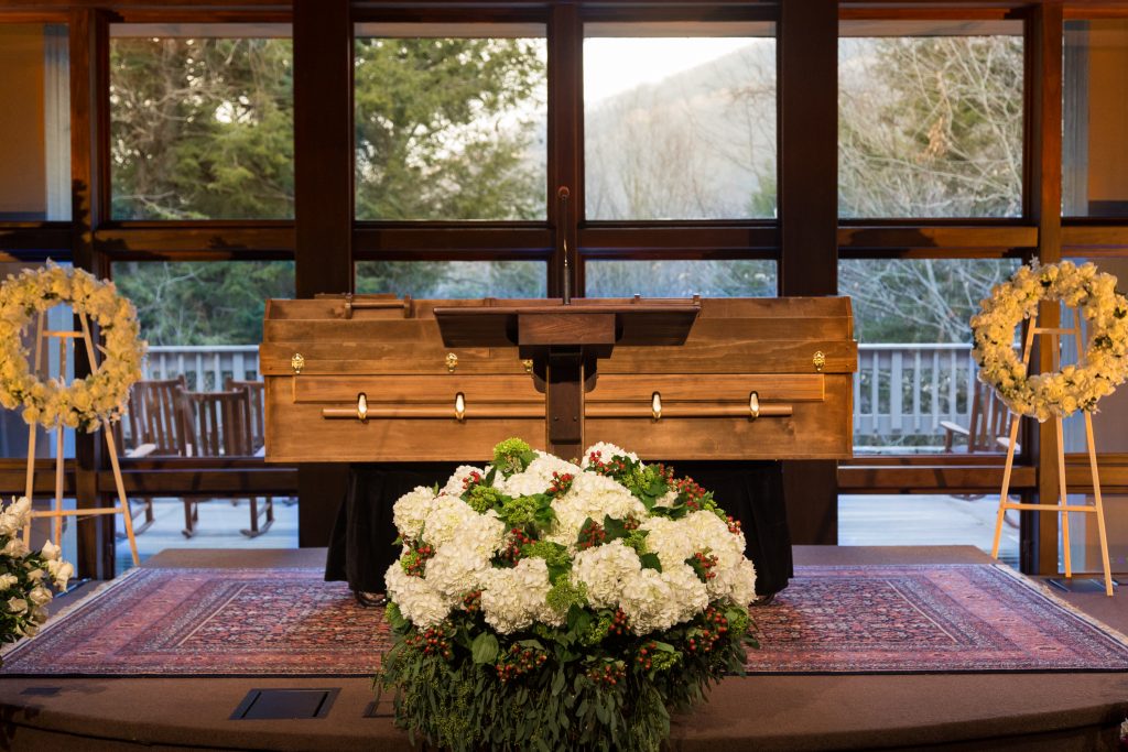 Carrying A Casket: A Complete Guide with Essential Tips for Pallbearers