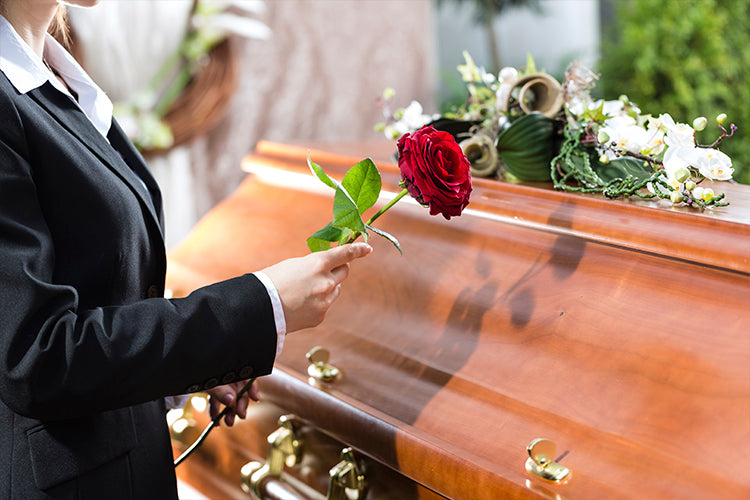 Guide To Selecting The Ideal Casket Material And Style